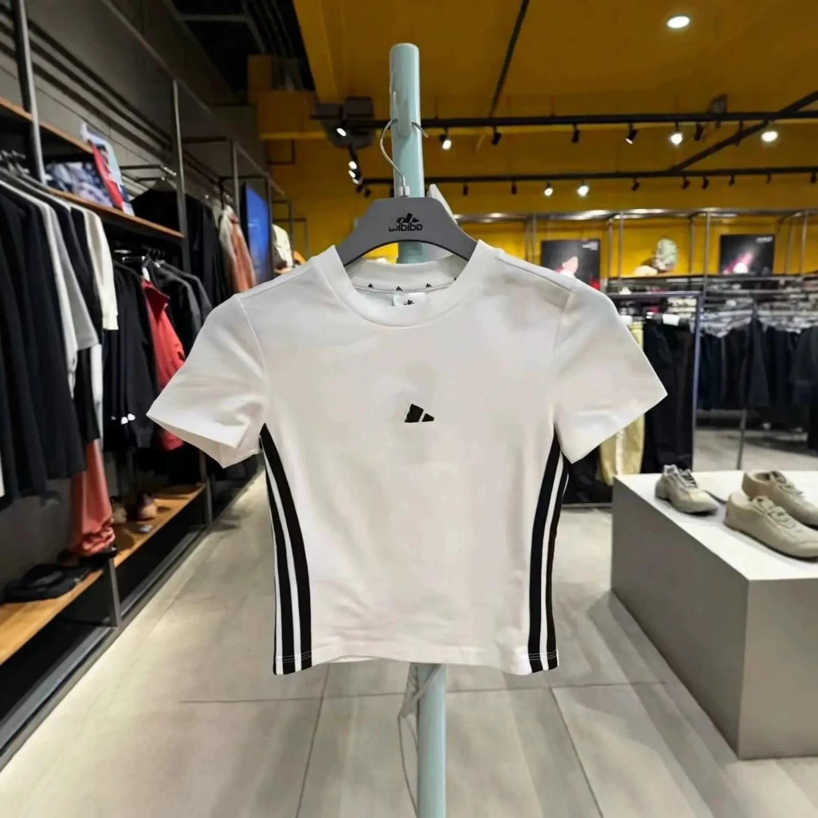 T-shirt crop Adidas