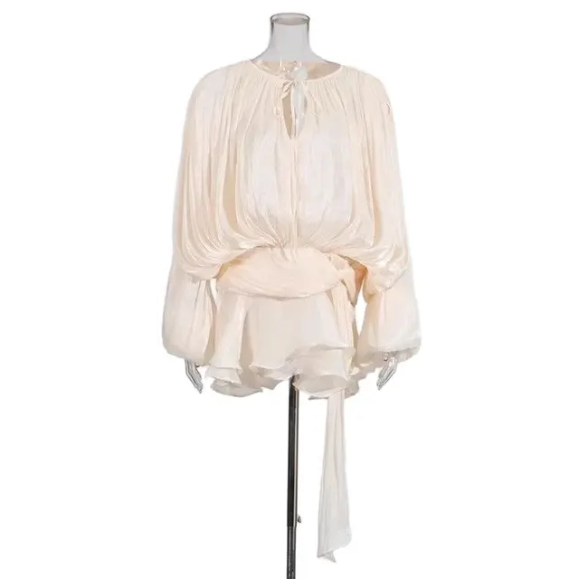 Ensemble blouse plissée jupe volantée