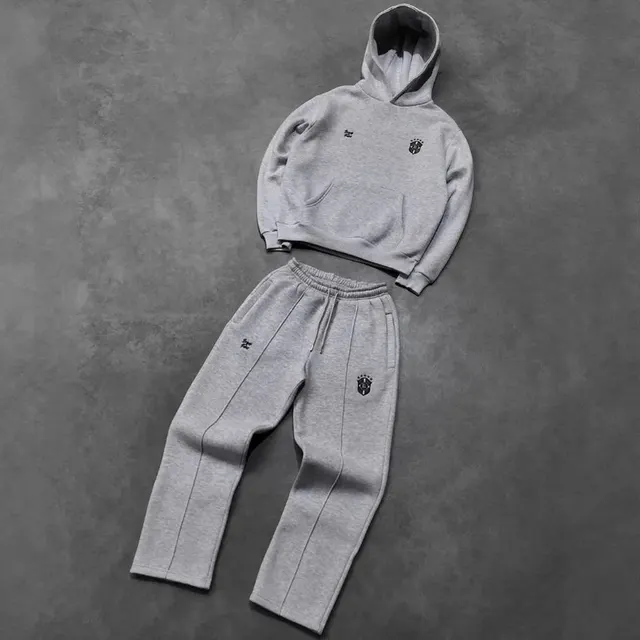 Ensemble jogging hoodie brodé