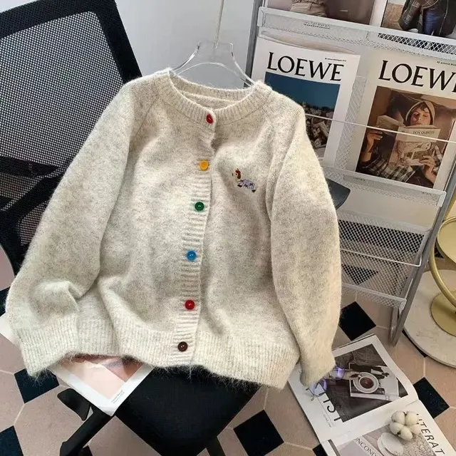 Cardigan en maille brodé