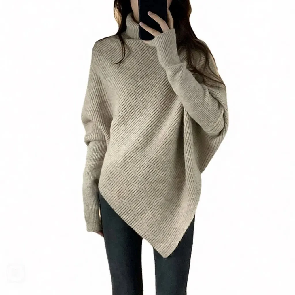 Pull col roulé asymétrique