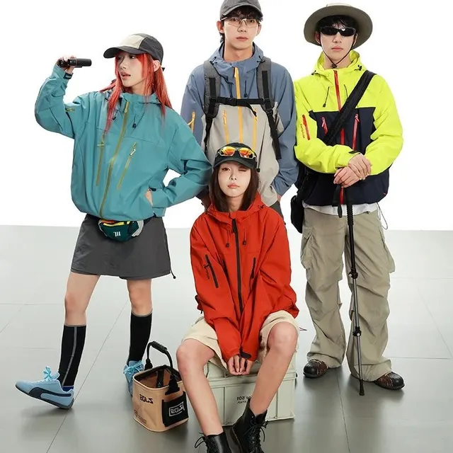 Veste outdoor imperméable à capuche