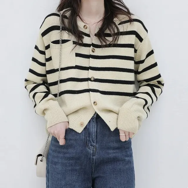 Cardigan rayé en maille
