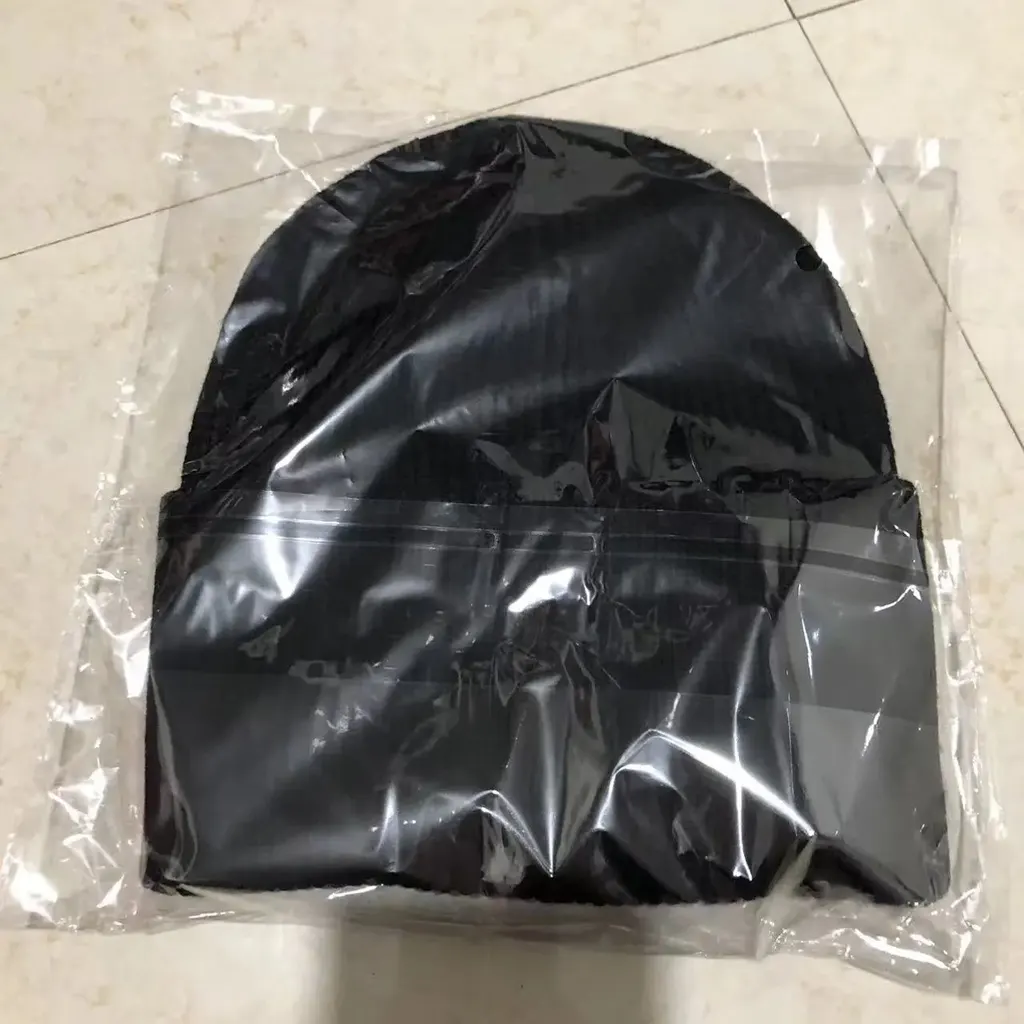 Bonnet Chanel en maille