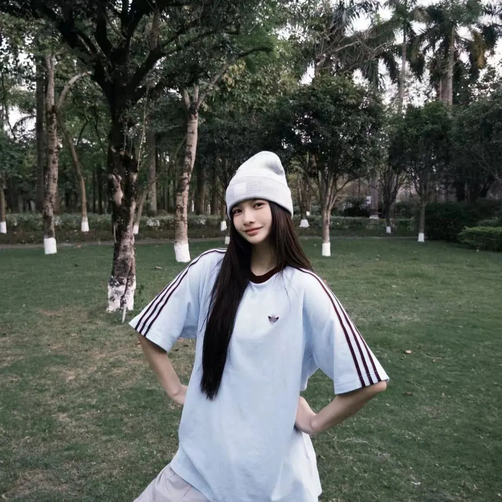T-shirt Adidas Originals raglan