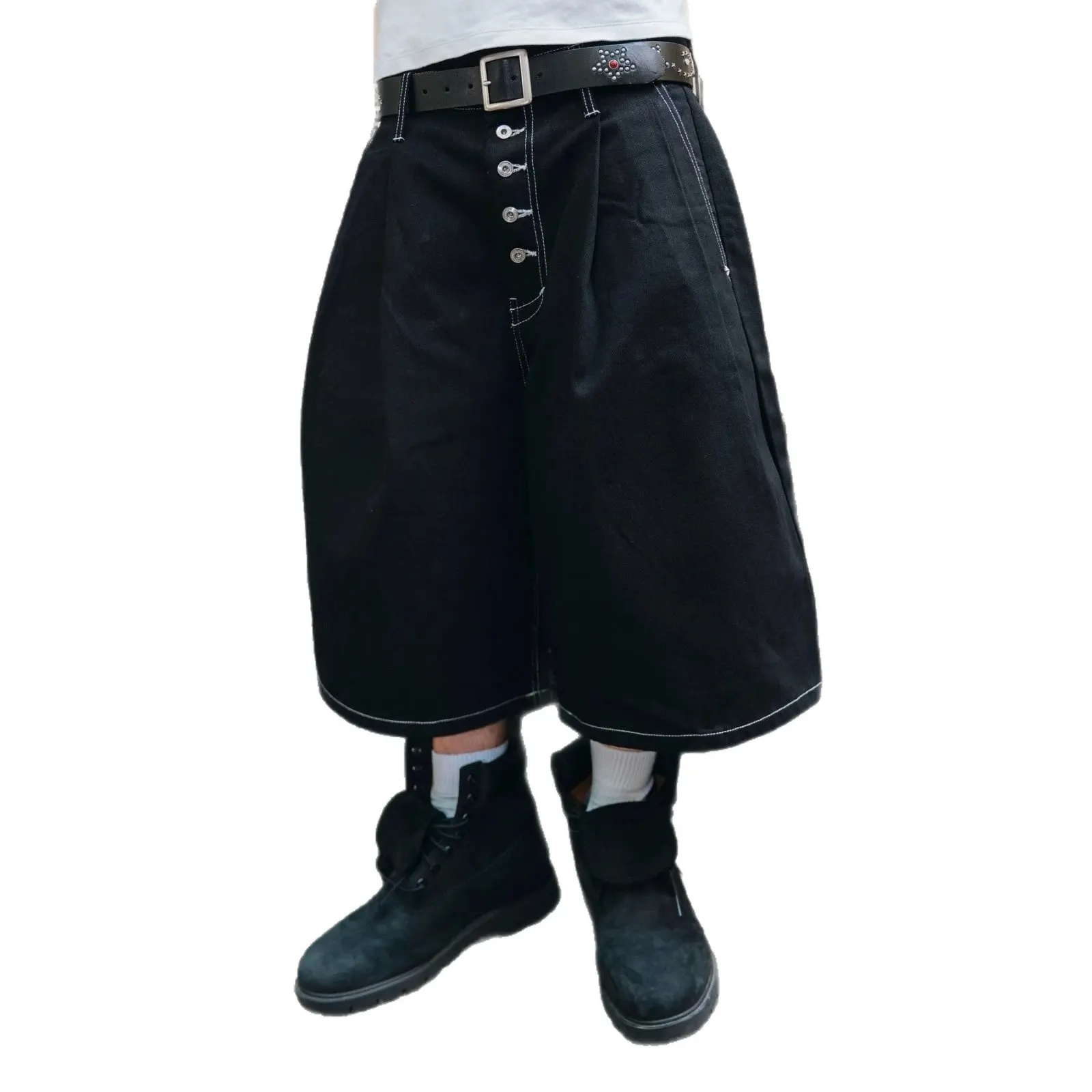 Short large en denim plissé