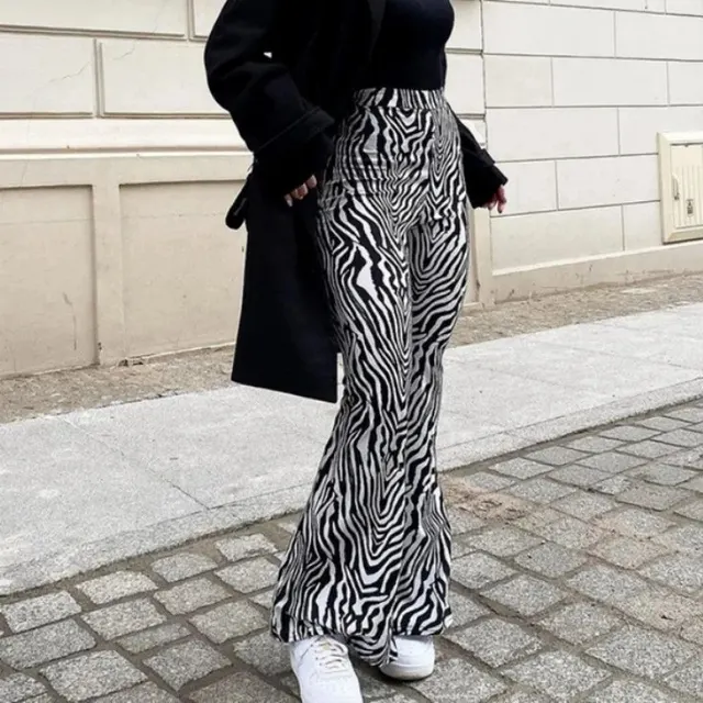 Pantalon évasé imprimé zèbre
