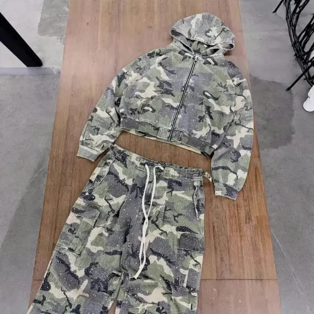 Ensemble camouflage à strass