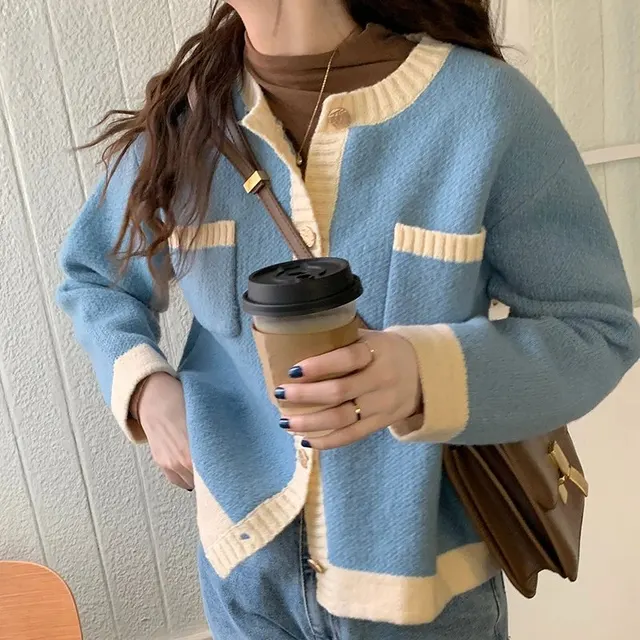 Cardigan en maille contrastée