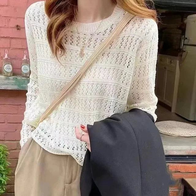 Pull ajouré en crochet