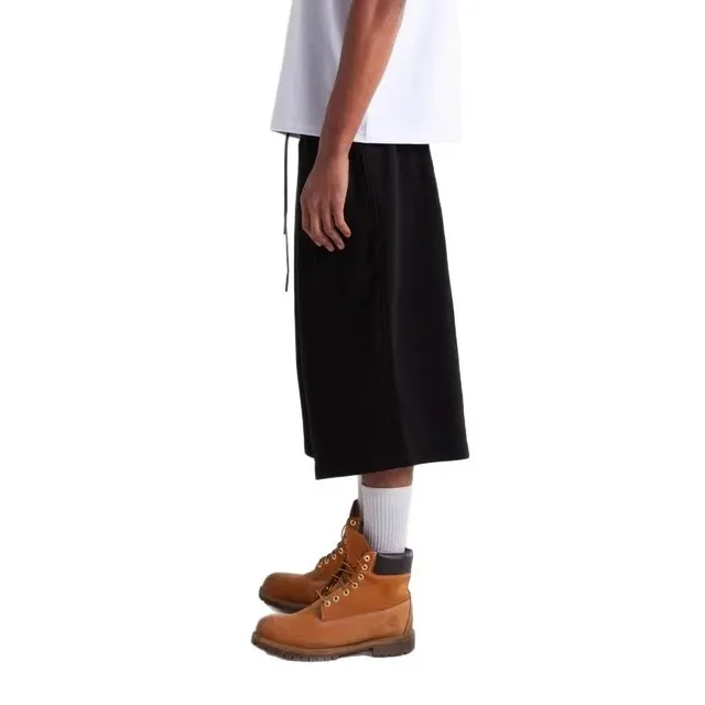 Short ample en molleton