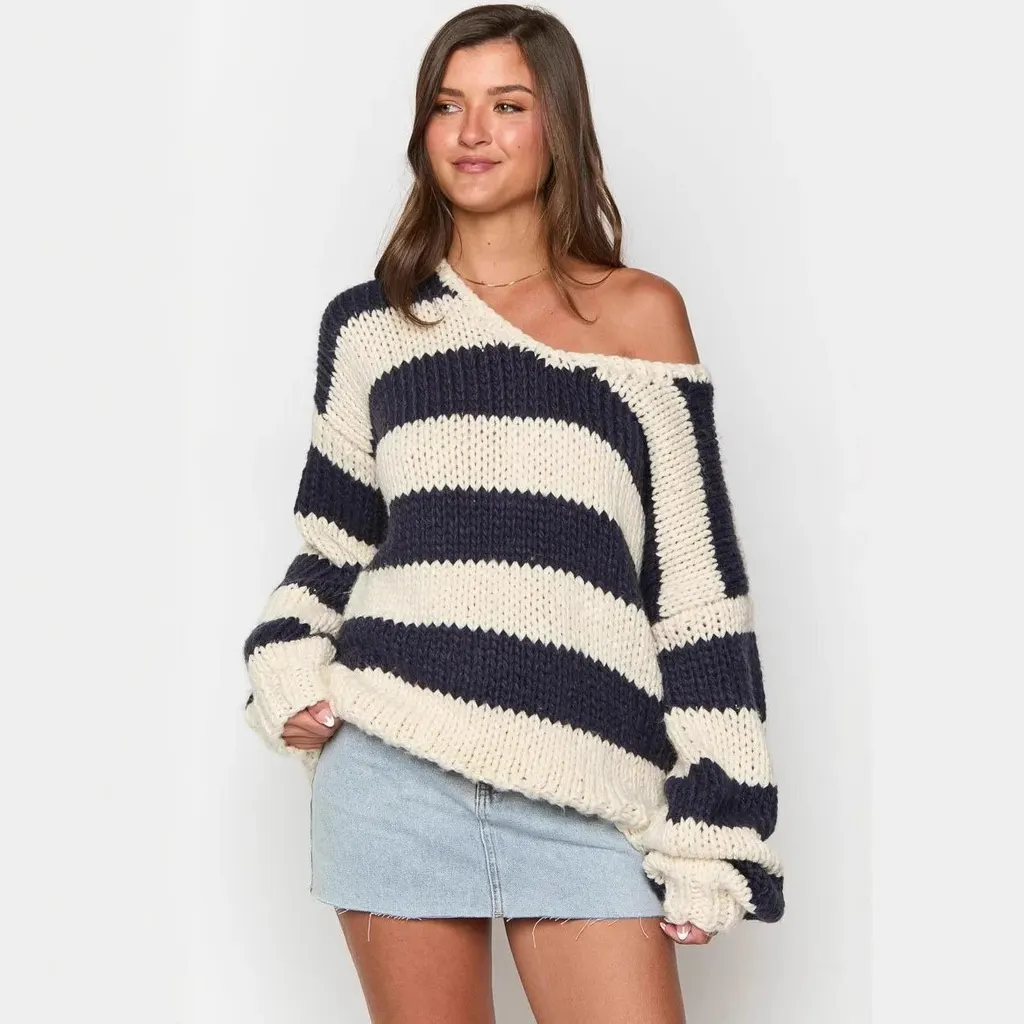 Pull épaule dénudée en maille