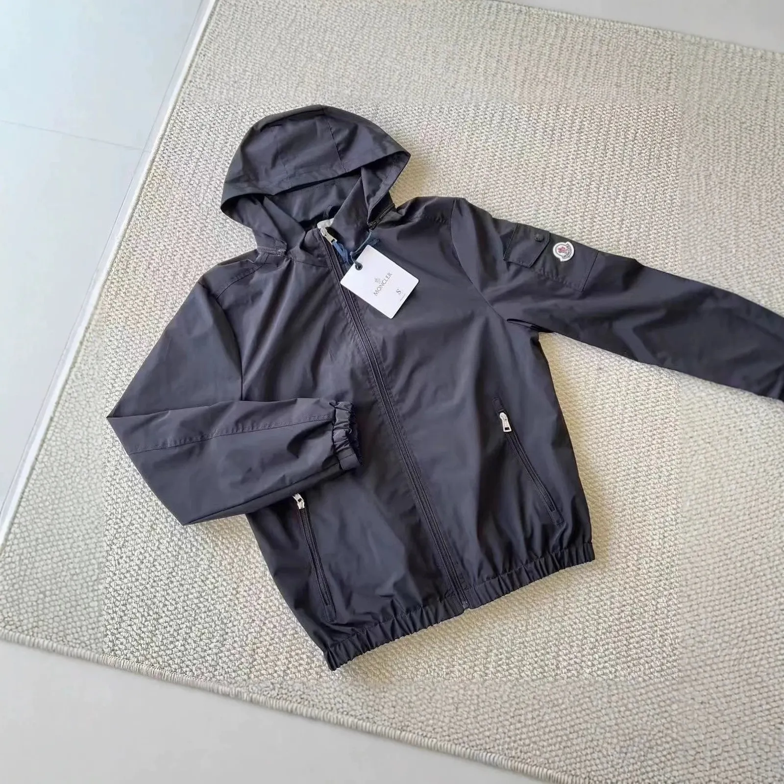 Veste Moncler à capuche