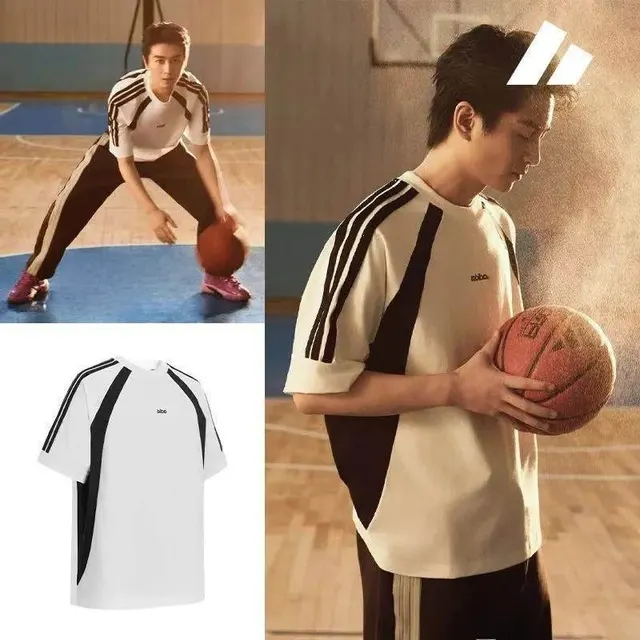 T-shirt Adidas rayé