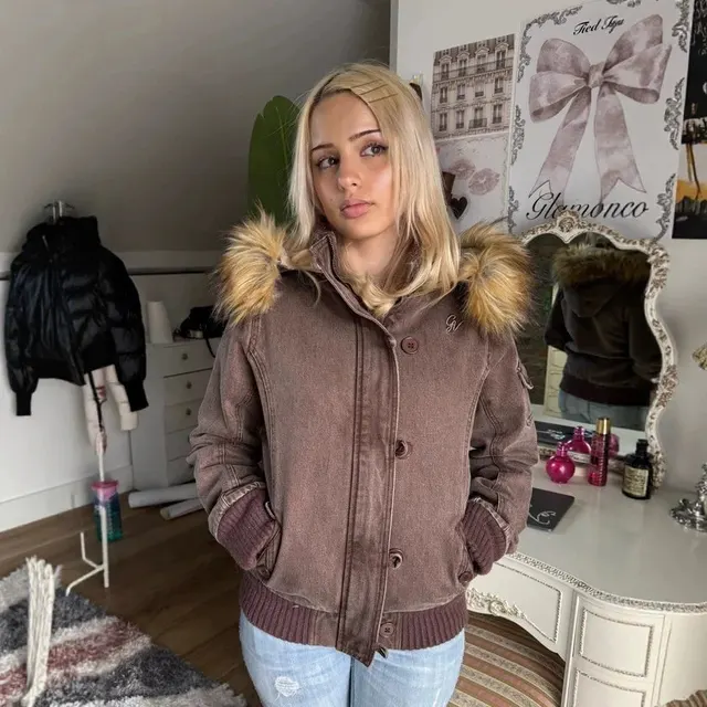 Bomber capuche fourrure doublé polaire