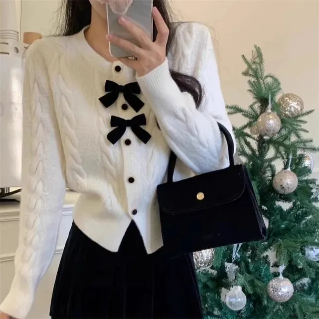 Cardigan torsadé à nœuds