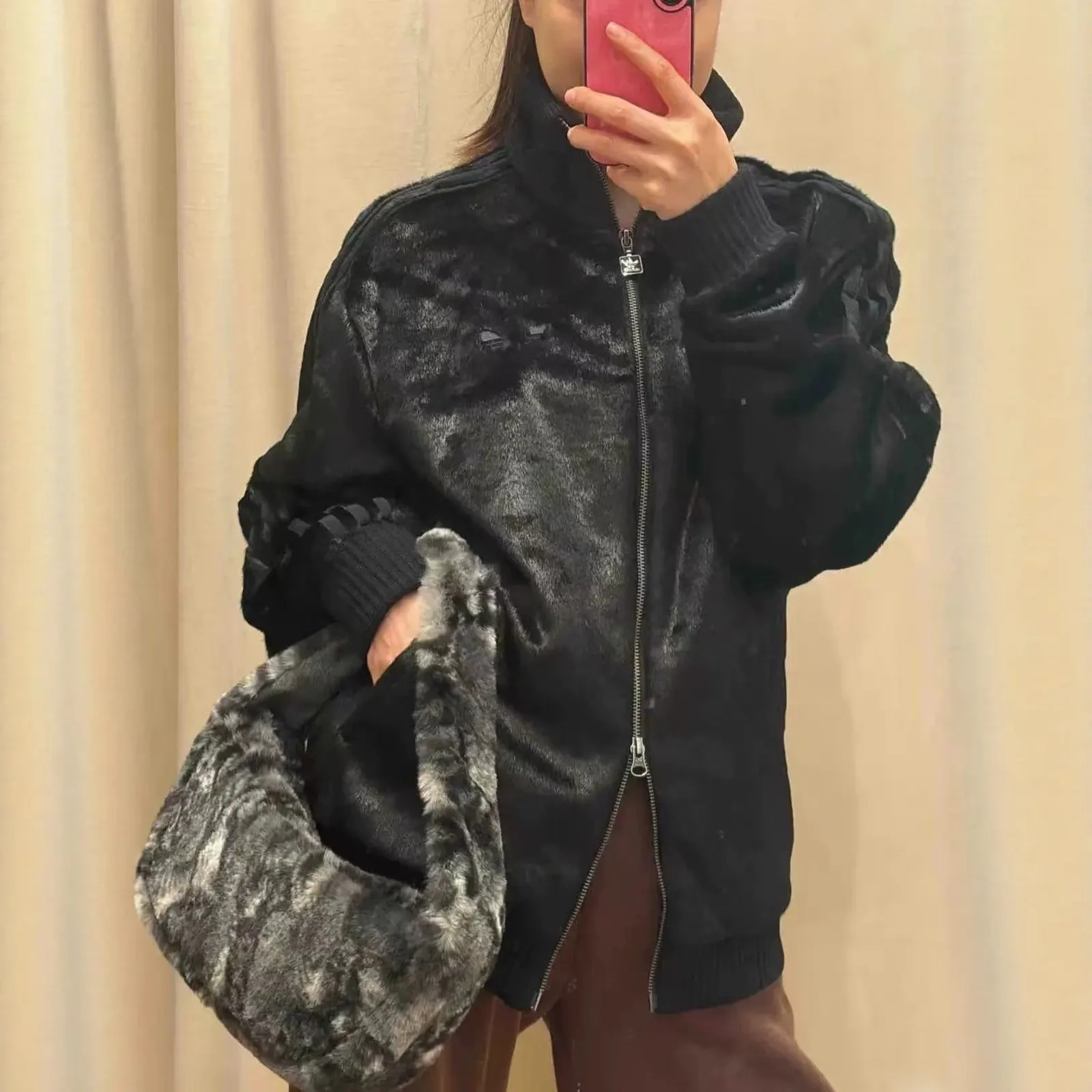 Veste Adidas en fausse fourrure