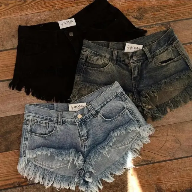 Short en jean effiloché