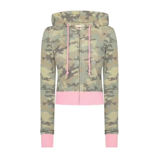 Ensemble camouflage Y2K