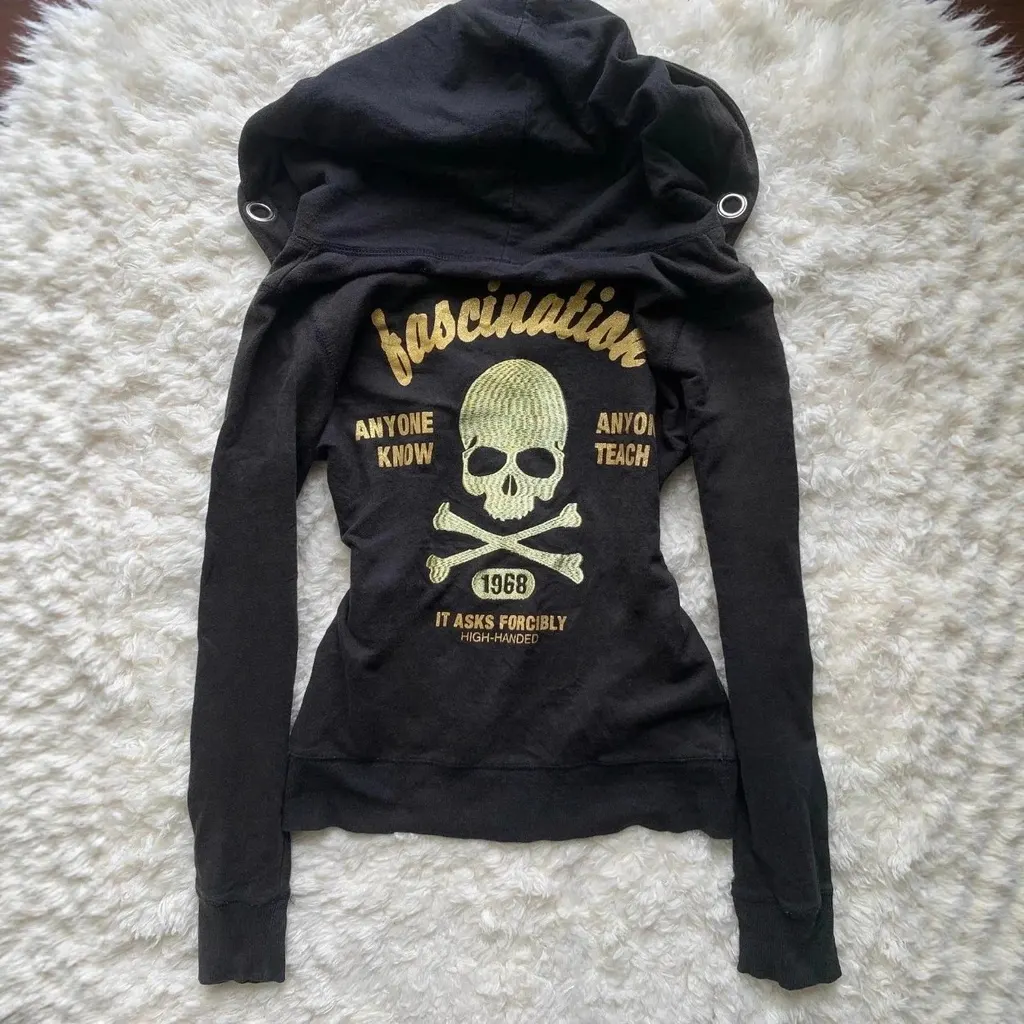 Hoodie zippé gothique