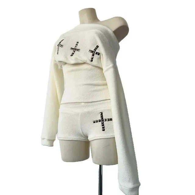 Ensemble maille croix cloutées