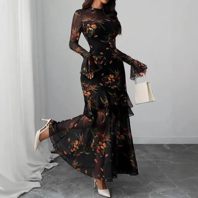 Robe longue fleurie à volants