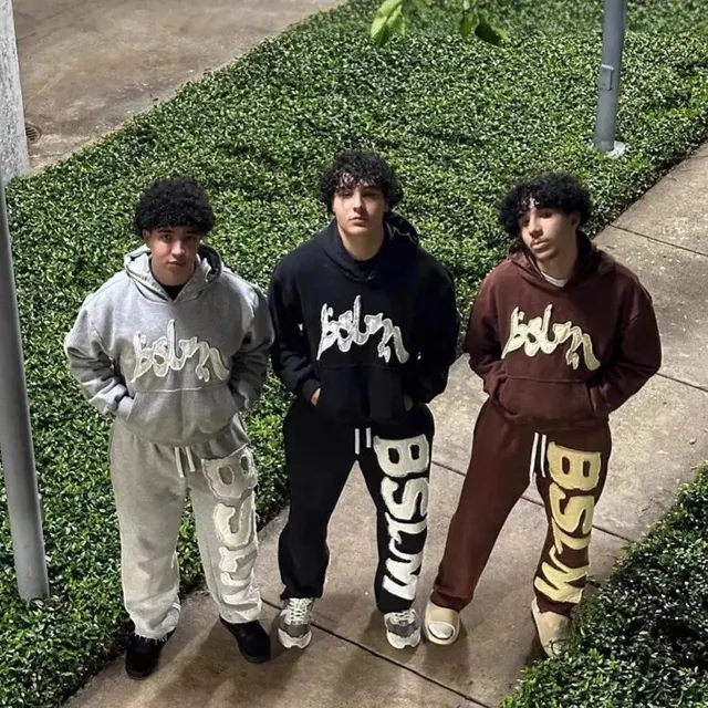 Ensemble hoodie et jogging brodé