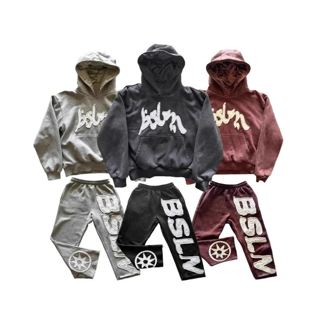 Ensemble hoodie et jogging brodé