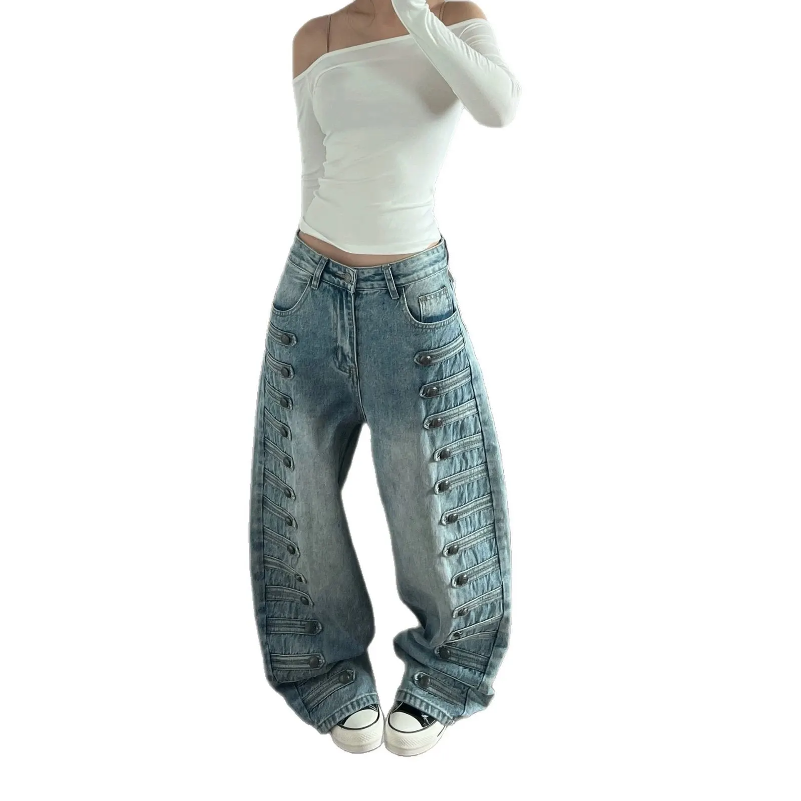 Jean baggy à boutons