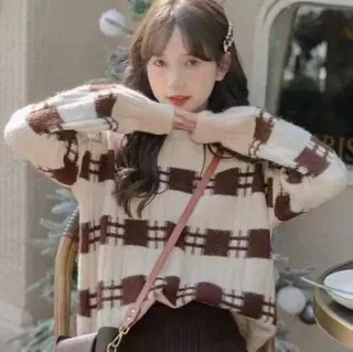 Pull en maille à carreaux