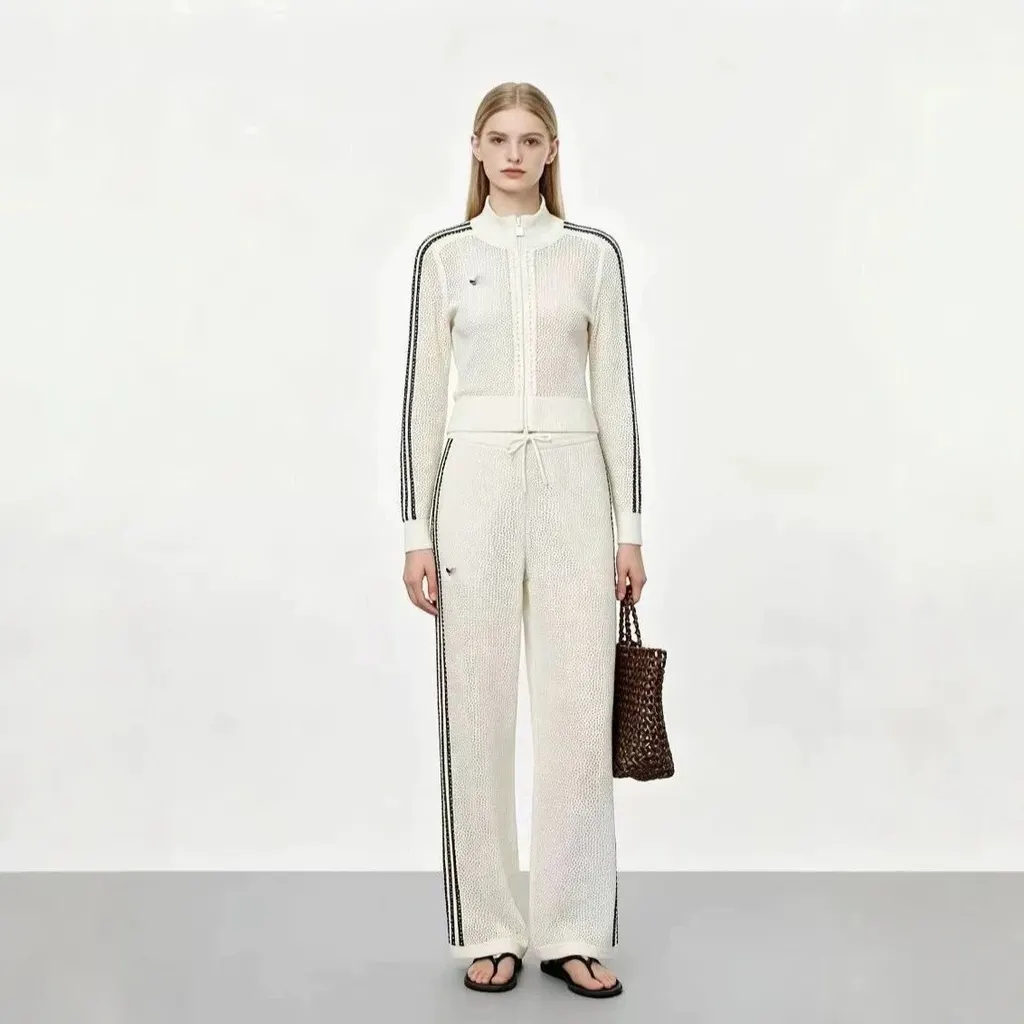 Ensemble en maille ajourée