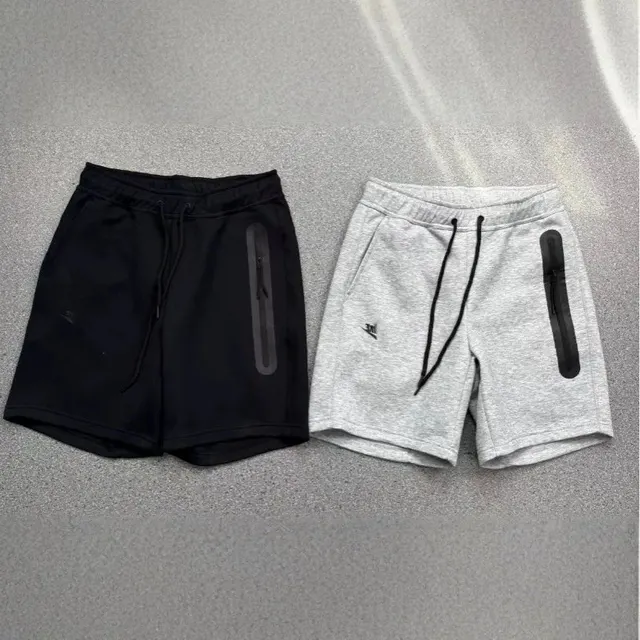 Short Nike Tech Fleece