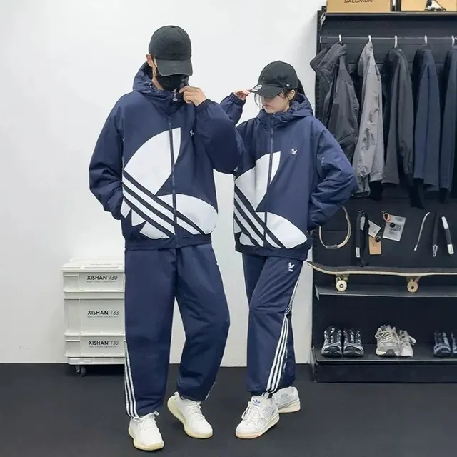 Survêtement Adidas à capuche