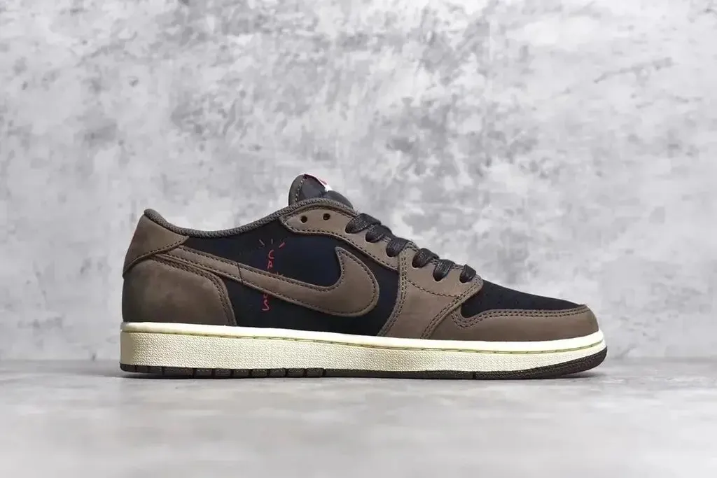 Nike Air Jordan 1 Travis Scott