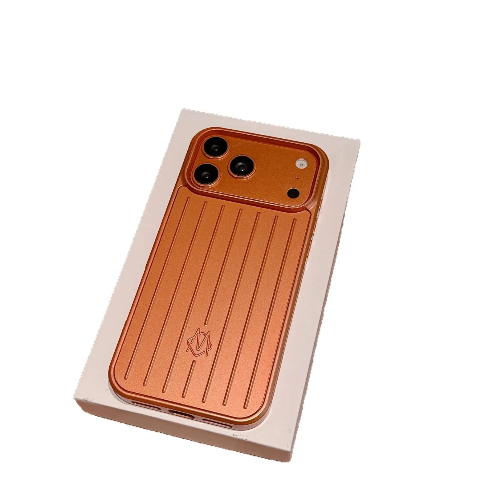 Coque iPhone rainurée style valise