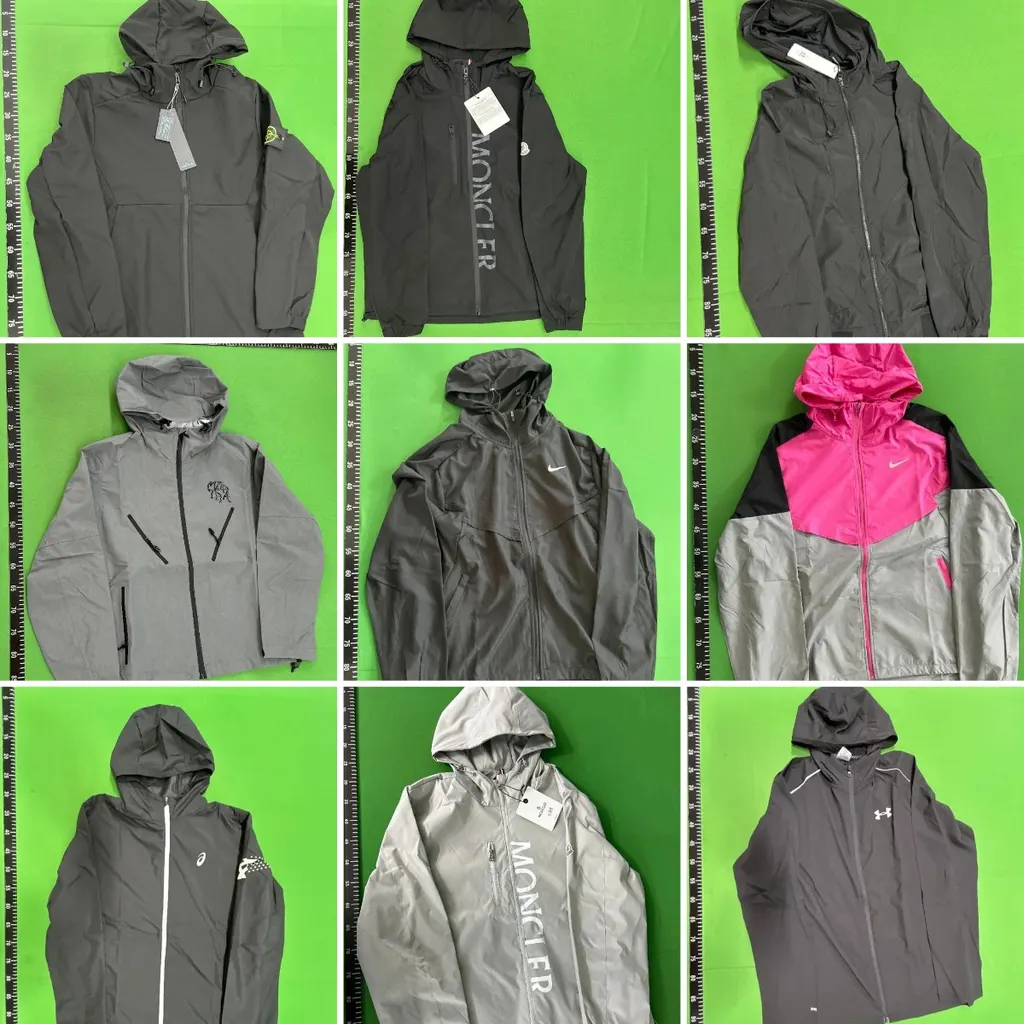 Veste coupe-vent à capuche