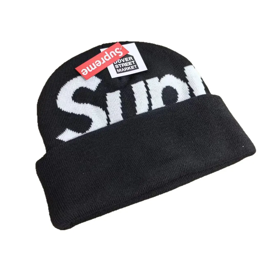 Bonnet Supreme Big Logo