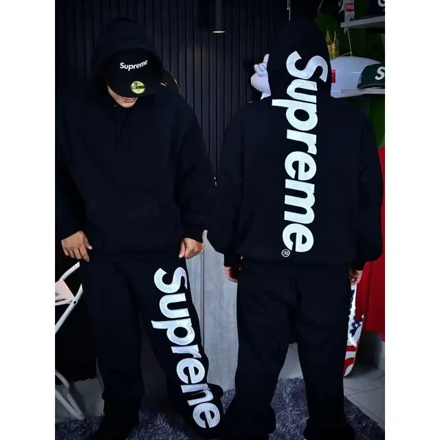 Ensemble survêtement Supreme