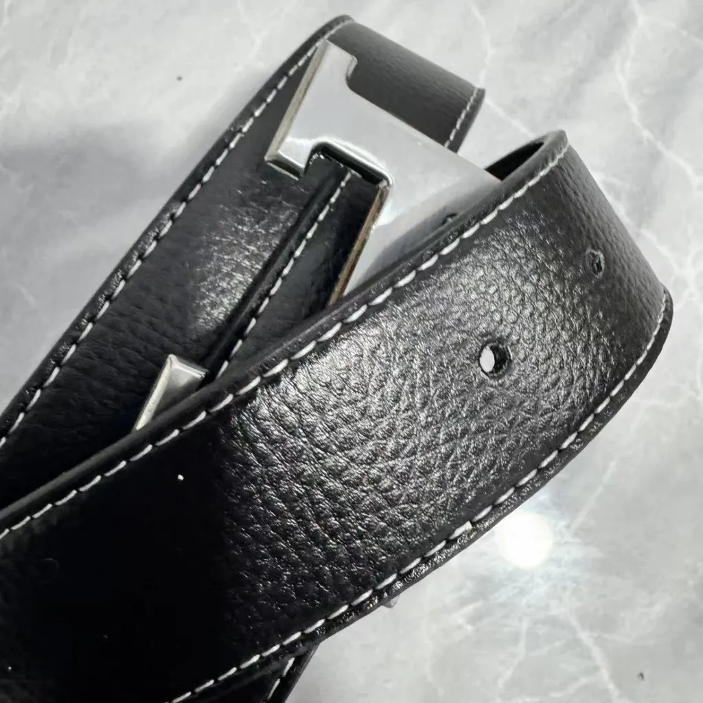 Ceinture en cuir grainé