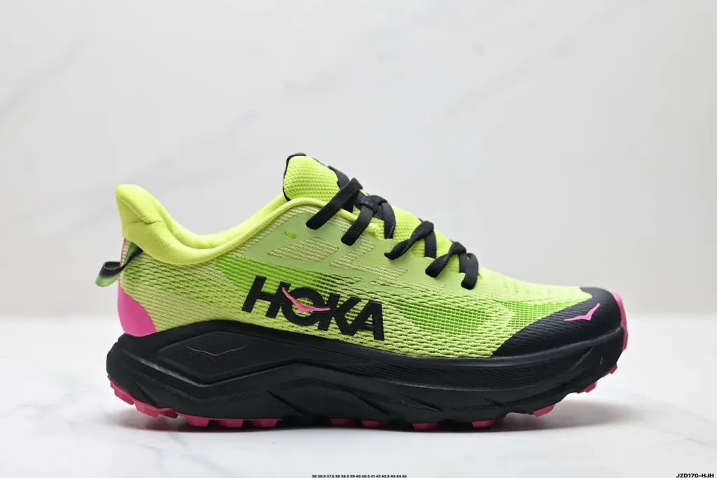 Baskets HOKA trail