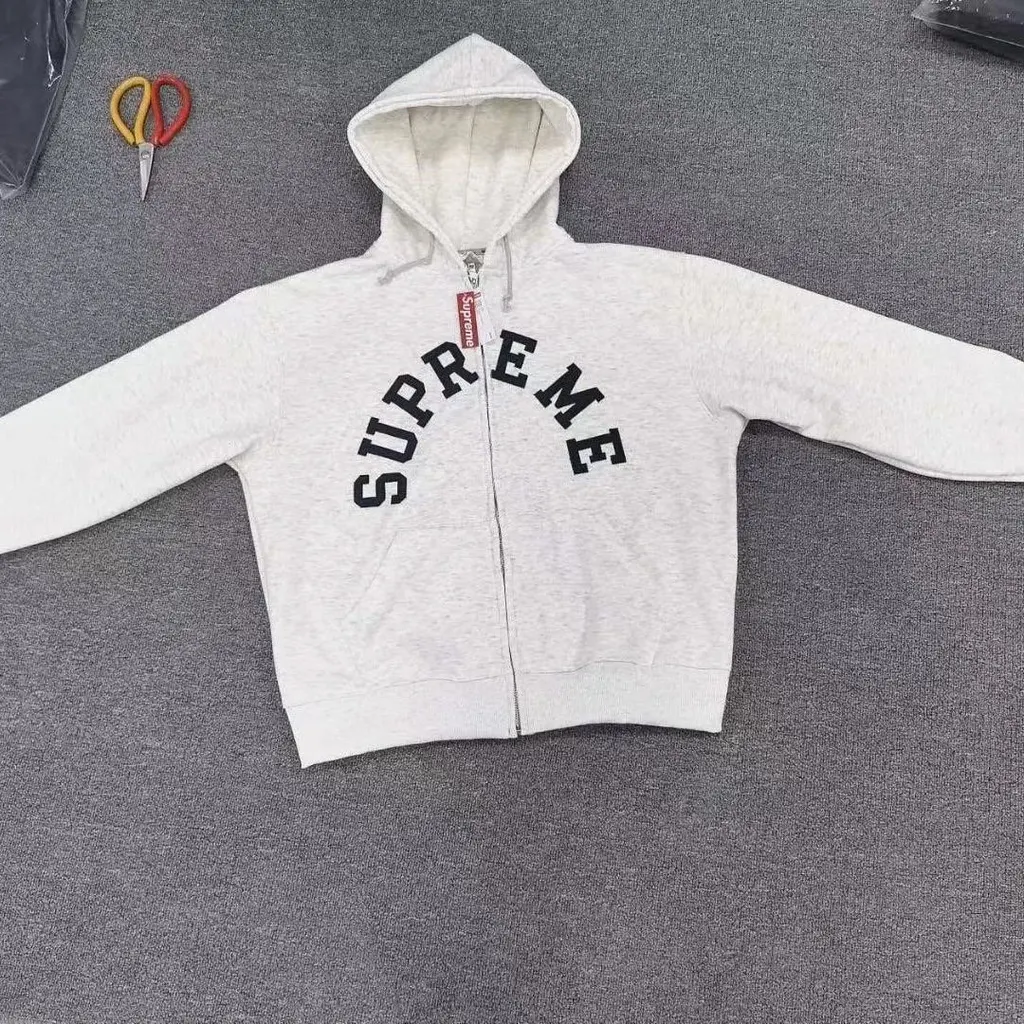 Hoodie zippé Supreme × Champion