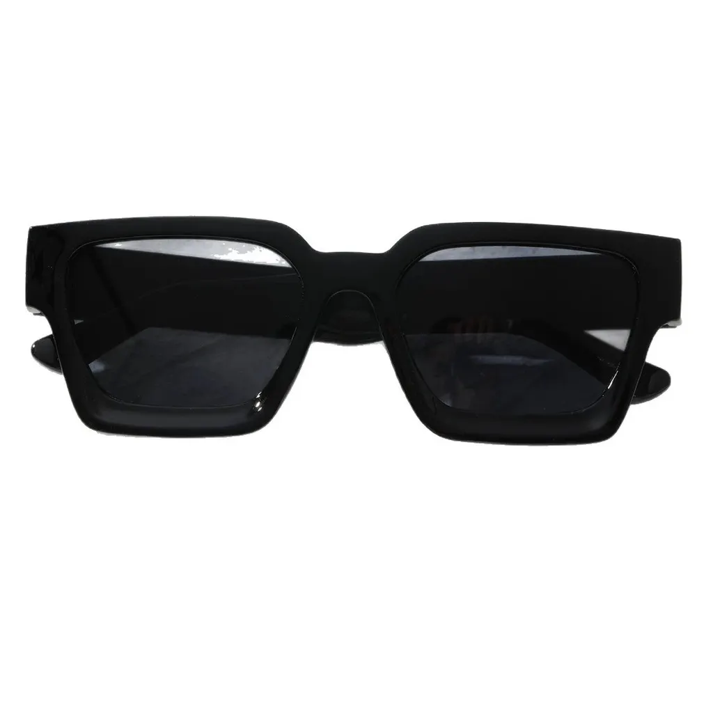Lunettes de soleil carrées