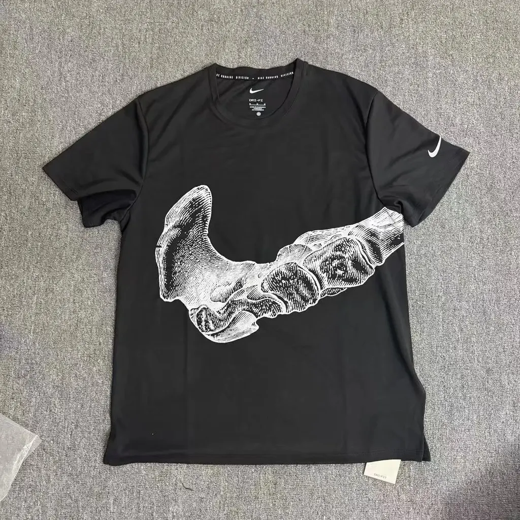 T-shirt Nike