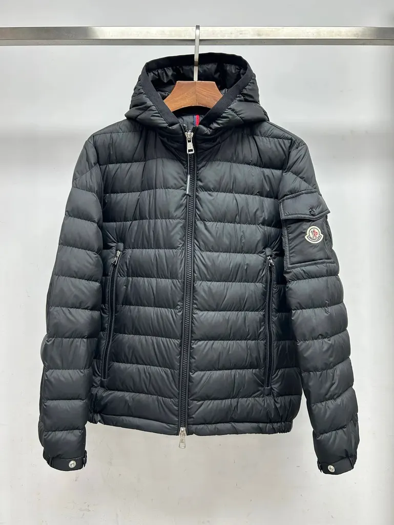 Doudoune Moncler à capuche