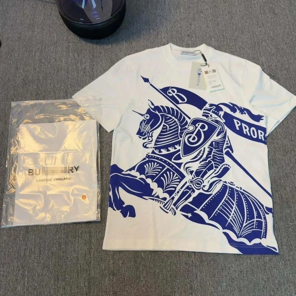 T-shirt Burberry
