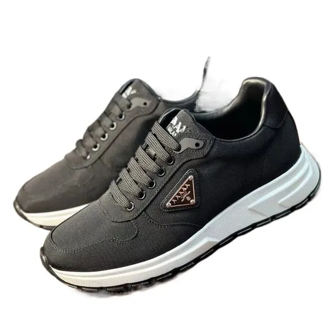 Baskets Prada