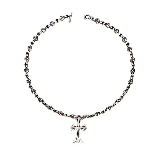 Collier croix Chrome Hearts